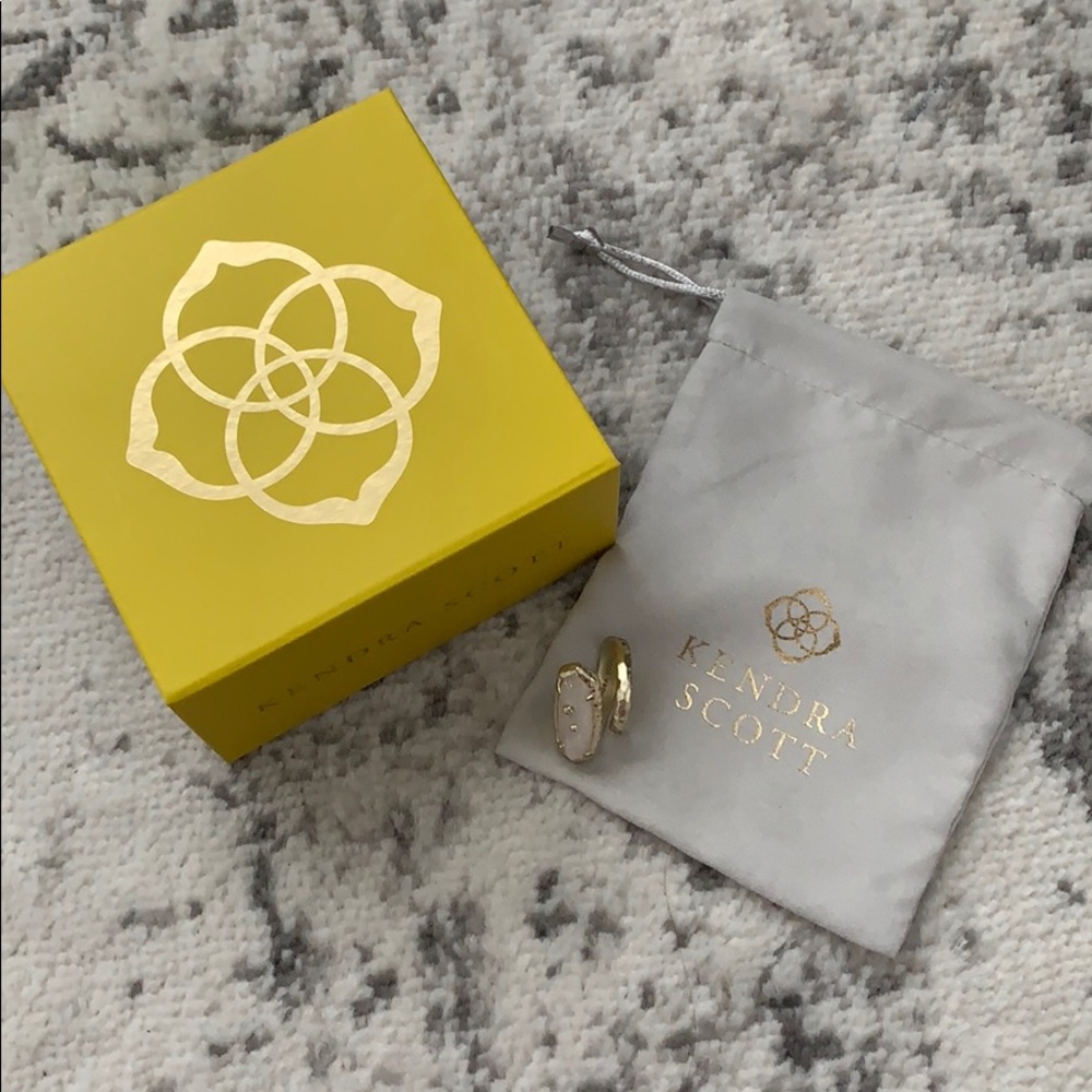 Kendra Scott Ring